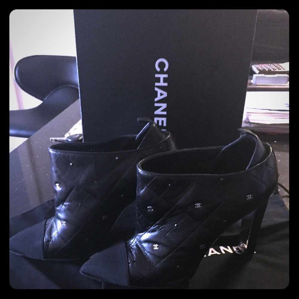 Chanel quilted black leather booties!